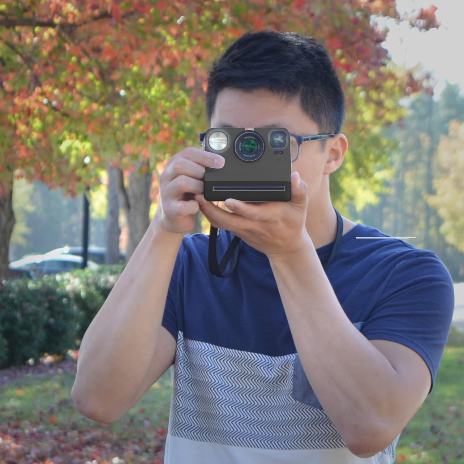 Gen 2 Now I-Type Instant Film Camera - Black Bundle with a B&W i-Type Film Pack (8 Instant Photos) and a Cleaning Cloth - Image 6